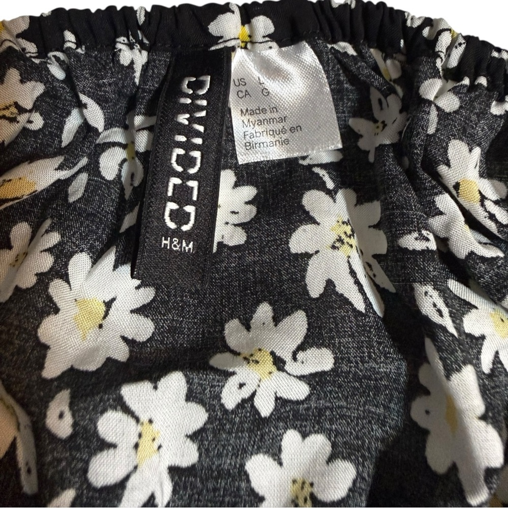 H&M Floral Black Daisy On or Off Shoulder Blouse - Picture 5 of 5
